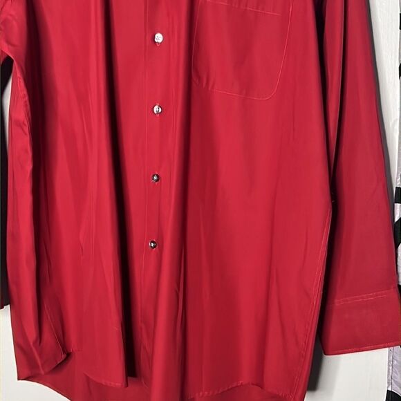 Izod silky poplin, long sleeve button down shirt, size extra-large - Picture 4 of 12